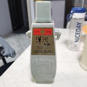 洋河老酒瓶一个，品好，具体请看图。