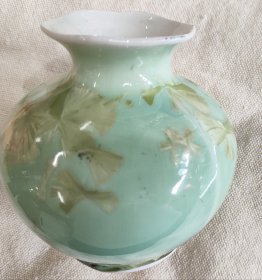结晶釉苹果尊，有底款中国沈阳，上口略有冲
