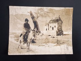 郎静山摄影《行客孤房》（著录：2013年中国美术馆编《国家美术馆捐赠与收藏系列～影像中国 20世纪中国摄影名家～郎静山》15/10cm!