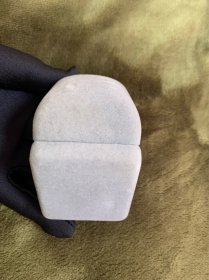 【海外回流  vintage中古】回流中古首饰盒   小年份  很实用  细节可见，仔细看好图片，介意勿拍，谨慎下单！出售不退！偏远地区邮费联系客服另算！