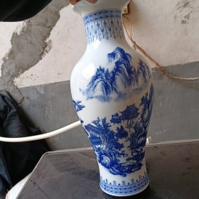大花瓶赏瓶青花瓷，重约1.24千克