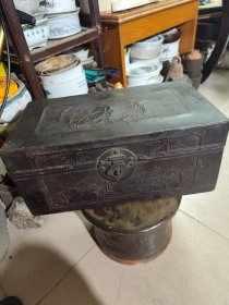 772.民国大户人家牛皮珠宝首饰箱。