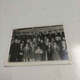 邓小平、王震接见演出学生代表（1985年）