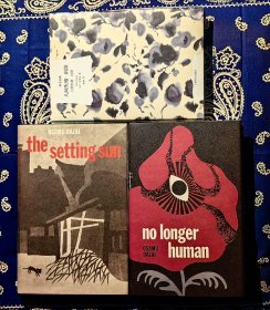 Osamu Dazai：《The Setting Sun》、《No Longer Human》。 太宰治：《斜阳》、《人间失格》。( 硬精装英译本两本合售 送中文版一本 )