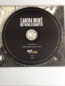 欧美版CD/Nkaké《NothingForGranted》Sandra Nkaké的演唱风格融合了摇滚的能量、流行的感觉、爵士的精神和不可抗拒的节奏，她的声音充满了自由的声音，仿佛在呼唤自由‌。 专辑中的音乐受到了20世纪60年代歌曲和cult电影配乐的影响，具有复古未来主义的氛围‌。