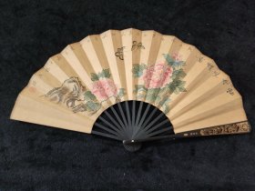 代号Z03《赵孟頫花鸟》手绘镂空折扇
材质：宣纸
扇面尺寸：宽60cm*高33cm左右