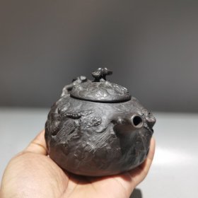 原矿石黄砂紫砂壶 品名：供春壶 收藏送礼佳品