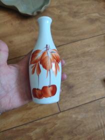 手绘白瓷小酒瓶 花瓶 年代不详 画工精美