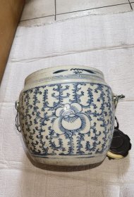 清中期青花瓷四耳罐有磕冲实物图片按图发货偏远地区邮费再议