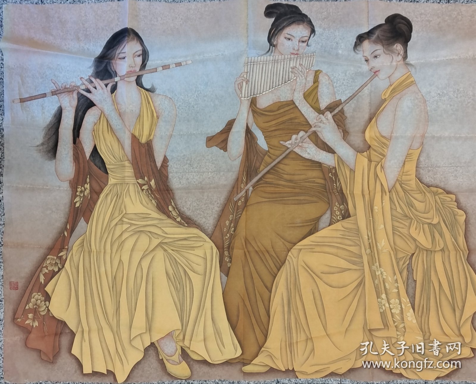 当代著名画家冯长江人物画《乐坊》绢本(长114厘米，宽90厘米)。冯长江 ，1943年出生于陕西省西安市。中国美术家协会会员、中国书法家协会会员。少时起自修绘画专业。1974年随中国著名美术史学家、工笔画家潘絜兹先生学习传统工笔重彩绘画及中国古代壁画的临摹、复制。先后对中国山西境内的芮城永乐宫、稷山的青龙寺、新绛的稷益庙、繁峙的岩山寺、高平的开化寺、太原的娄睿墓等处壁画进行了大量的长时间的临摹。
