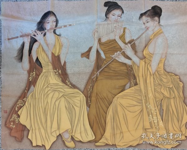 当代著名画家冯长江人物画《乐坊》绢本(长114厘米，宽90厘米)。冯长江 ，1943年出生于陕西省西安市。中国美术家协会会员、中国书法家协会会员。少时起自修绘画专业。1974年随中国著名美术史学家、工笔画家潘絜兹先生学习传统工笔重彩绘画及中国古代壁画的临摹、复制。先后对中国山西境内的芮城永乐宫、稷山的青龙寺、新绛的稷益庙、繁峙的岩山寺、高平的开化寺、太原的娄睿墓等处壁画进行了大量的长时间的临摹。