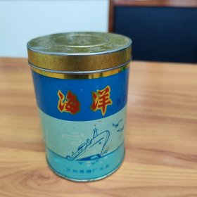 海洋香烟铁罐盒，奔马香烟铁罐盒【两个合售】 保真保老，保存完好，实拍图片，品相如图所示