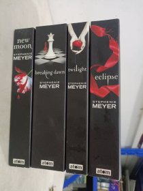 The Twilight Saga：Twilight /Eclipse/ Breaking Dawn /New Moon（4本合售）