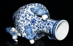 清代乾隆回流瓷青花缠枝花卉五子登科瓶【31.8x22cm】