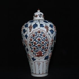 元甜白釉青花釉里红捏花葡萄梅瓶，高49×27厘米