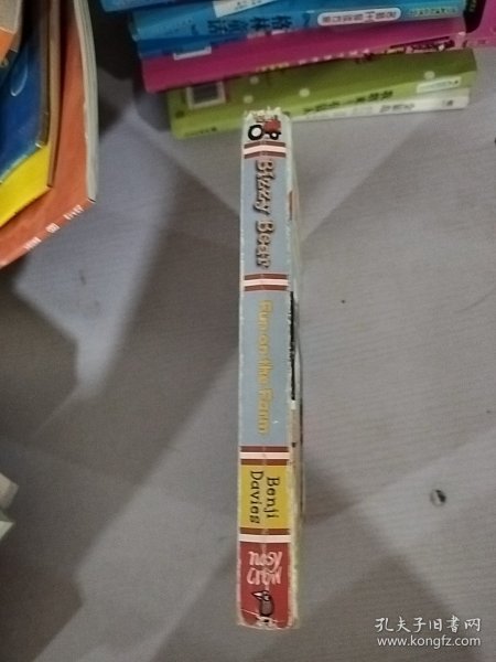 Bizzy Bear: Fun on the Farm [Board book]