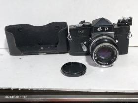 "珠江"S一201型照相机