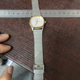 上海宝石花手表/要洗油
