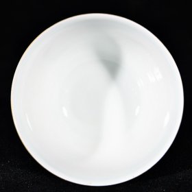 大清雍正年制珐琅彩洋彩粉彩本色真金花鸟纹高足杯 高7.7径7.1厘米1