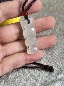 和田玉挂件一串，玉质好