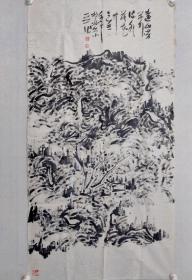 保真书画，初中海焦墨山水，尺寸144×75cm，软片，初中海，号一道，斋号弘堂，1956年生于山东，现为“一道北京画馆”（初中海艺术馆）馆长。中国人民大学特聘教授，中国人民大学初中海山水书法工作室导师，黄宾虹艺术研究会常务副会长，中国美术家协会会员、中国书法家协会会员，中国画艺术家协会副会长。