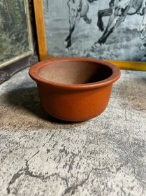 80年代左右，小圆口紫砂花盆一只y