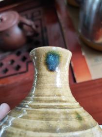 金代长沙窑黄釉点彩瓶，大开门的东西，全品相釉色好，好东西不多介绍，包老保真，看好下单，谢谢