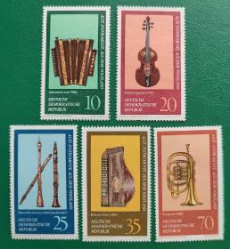 德国邮票 东德 1977年古老的乐器 5全新