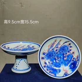 美品·款识“大清康熙年制”精工细作满工青花釉里红“秋菊”纹高足贡盘一对。