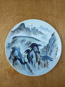 1987年手绘山水瓷盘，有款自查，40