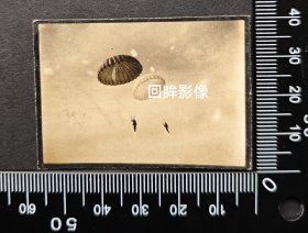 民国伞兵专业摄影师张方雄拍摄的跳伞作品