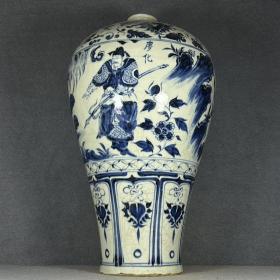 元代青花开片人物故事三国群雄大号梅瓶，釉光饱满油润，画工复杂高超，发色纯正漂亮。