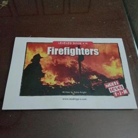 Fireflighters：LEVELED BOOK·M