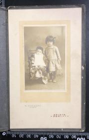 日本照片儿童合影