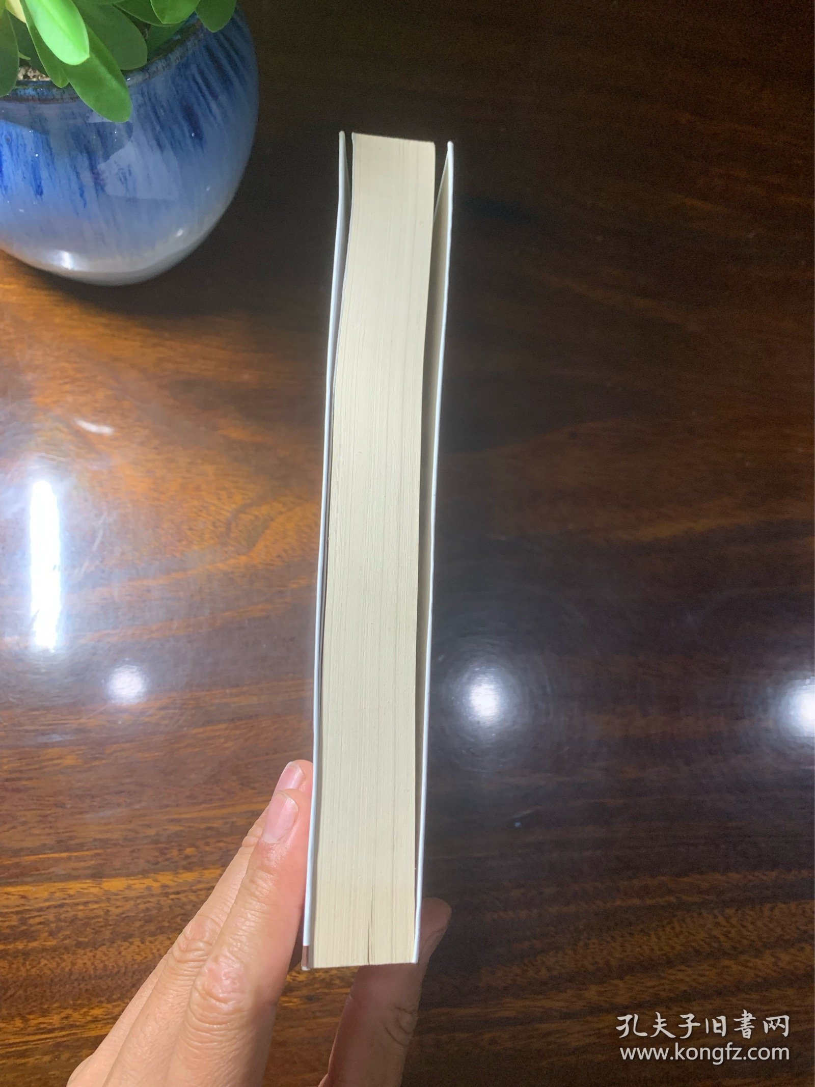 人类学视野下的传统工艺【相思湖学术论丛，2011年一版一印，民间工艺工艺美术研究】【本书从独特的视角将传统技艺及其功能与社会文化、习俗观念、经济生活、人际关系等联系起来进行综合考察，是万辅彬教授和他的学生们十年来深入田野、潜心研究的结晶，是不可多得的科技人类学新著。】
