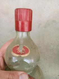 莱州早期 莱州特曲 發字商标葫芦型玻璃空酒瓶，20*10.5cm