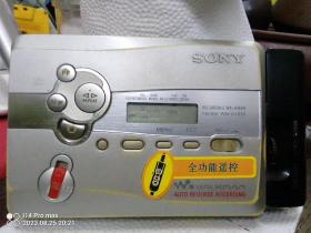 索尼磁带机随身听GX680