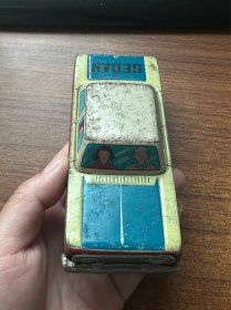 老的铁皮汽车 老的铁皮汽车