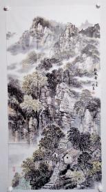 保真书画，当代著名山水名家，秦保家四尺整纸山水《秋风图》一幅，尺寸：136.5*69秦保家：1951年出生于河南安阳，中国美术家协会会员、安阳市美术家协会顾问、殷墟书画院院长、太行书画院院长、河南省书画院特聘画家、太行中国画协会副主席、河南省山水画艺委会委员、安阳工学院特聘教授、安阳市政协委员、享受政府津贴的优秀专业技术人才。