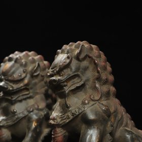 旧藏珍品 铜 拓金 文案摆件 【狮子】摆件一对 数据 单个高15厘米 长14厘米 厚8厘米 总重3.2公斤