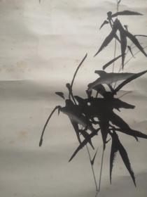 民国或解放初，水印郑板桥兰竹图大中堂，印的非常好，看之很像真迹，后人剪掉了过去裱的上下天地装了镜框，两边老裱完好，包老
