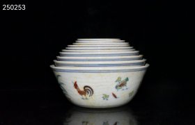 珍藏明代成化红胎斗彩鸡缸碗一套