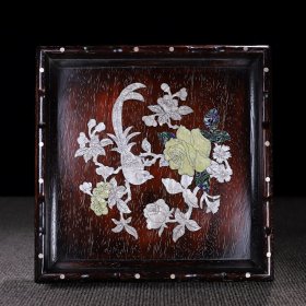 j小叶紫檀镶嵌贝壳花鸟正方茶盘，牛毛纹明显。 长28厘米宽28厘米高6厘米.