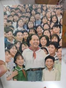 毛主席戴红领巾和小学生们在一起！非老照片