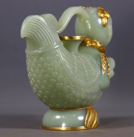 旧藏和田玉包金人鱼壶