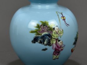 清乾隆珐琅彩婴戏图葫芦瓶 27/16