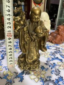 铜佛像，高17厘米，重 1.36公斤