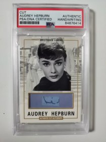 好莱坞女神 奥黛丽赫本 Audrey Hepburn 亲笔手迹卡 真迹手稿切片卡 名人卡 PSA认证封装 画面漂亮经典 收藏佳品00000