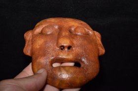 红山文化老玉脸谱、雕刻精美，包浆醇厚，品相完美、重量370克、