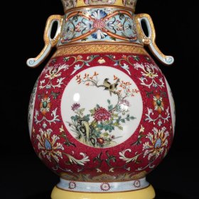 旧藏 清乾隆珐琅彩胭脂红轧道纹开窗四季花鸟纹转颈瓶 26.5*18厘米